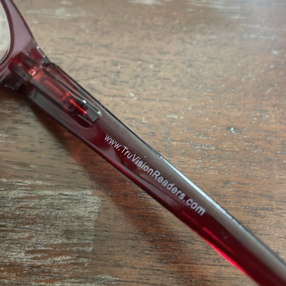 TruVision Readers arm 5.0 9502R red transparent readers. - Picture 8 of 15